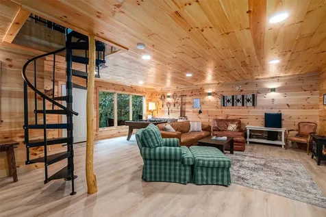 40-84 Spotted Bear Lane Highlands NC 28741