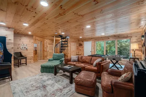 40-84 Spotted Bear Lane Highlands NC 28741