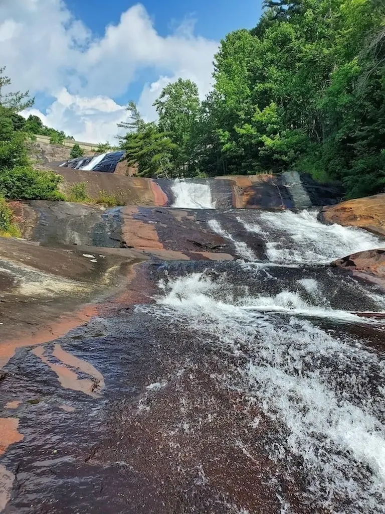 76 Upper Tanglewood Road Lake Toxaway NC 28747