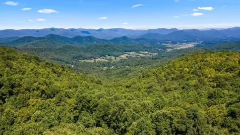 1926 Wilkes Knob Road Franklin NC 28734