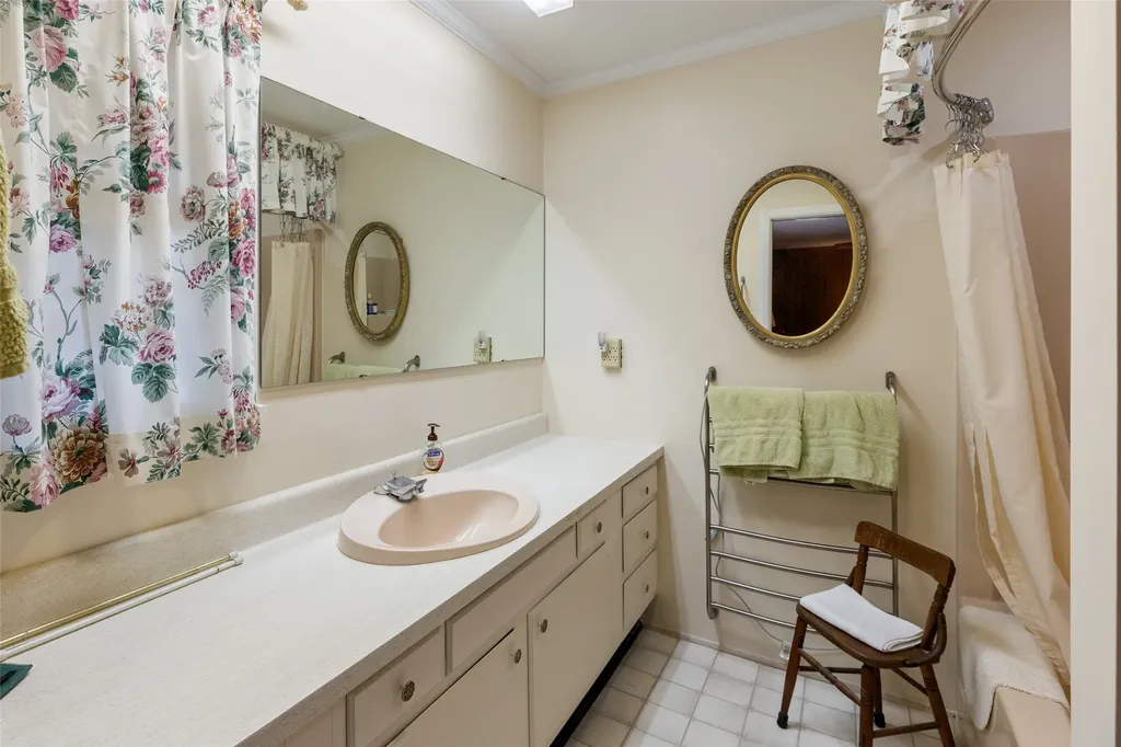 66 Forrest Lane Highlands NC 28741