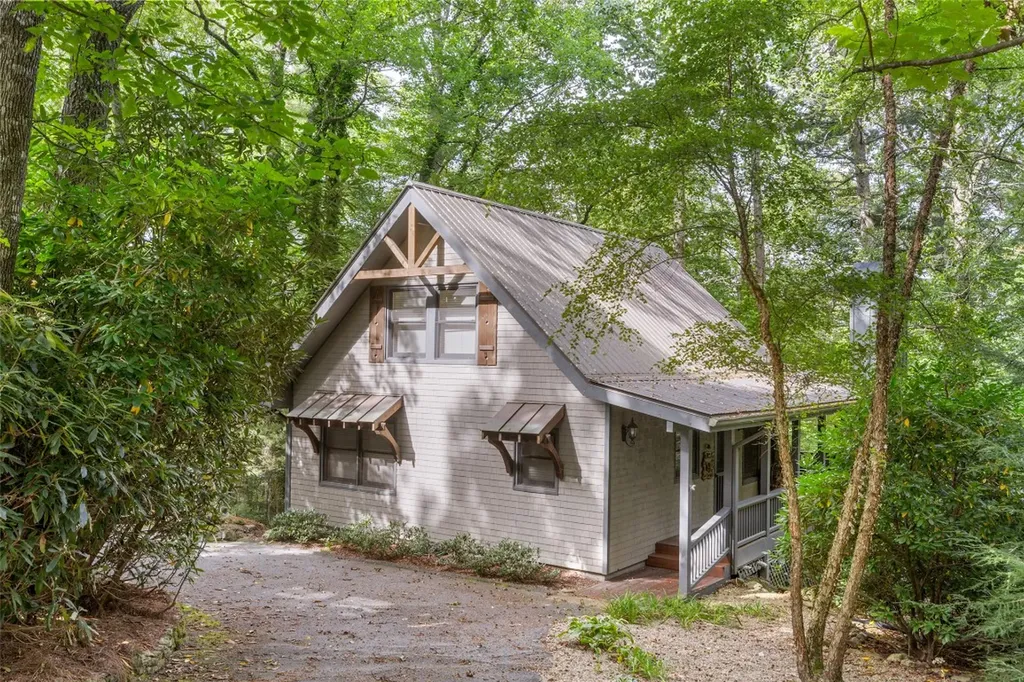 180 Wyanoak Road Highlands NC 28741