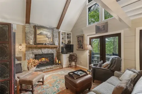 180 Wyanoak Road Highlands NC 28741