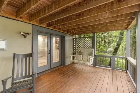 180 Wyanoak Road Highlands NC 28741