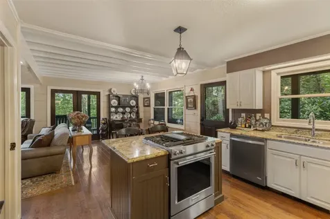 180 Wyanoak Road Highlands NC 28741