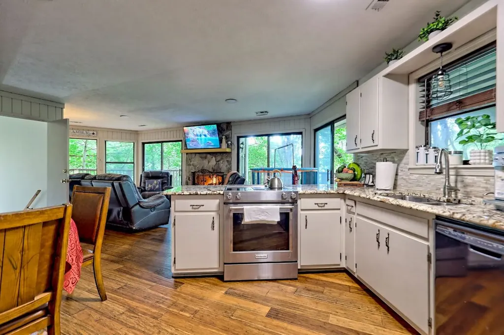 480 Sky High Drive Sky Valley GA 30537