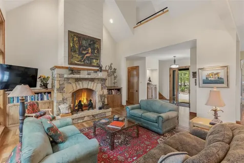 15 E. Ridge Road Cashiers NC 28717