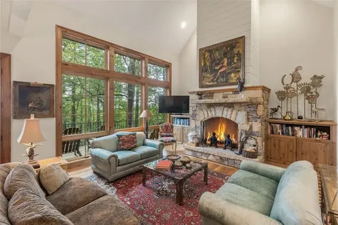 15 E. Ridge Road Cashiers NC 28717