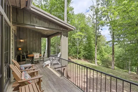 15 E. Ridge Road Cashiers NC 28717