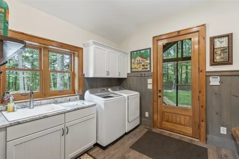 15 E. Ridge Road Cashiers NC 28717