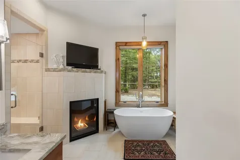 15 E. Ridge Road Cashiers NC 28717