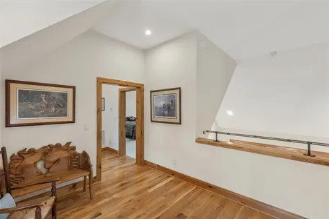 15 E. Ridge Road Cashiers NC 28717