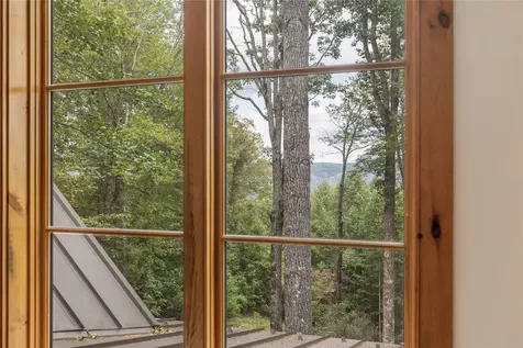 15 E. Ridge Road Cashiers NC 28717