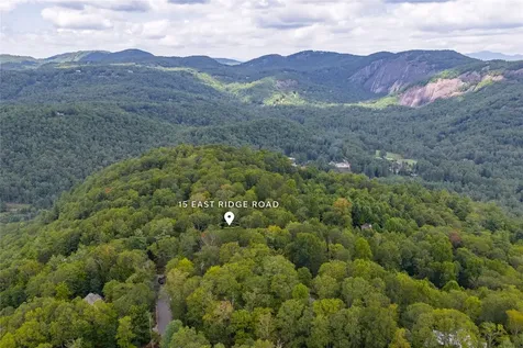 15 E. Ridge Road Cashiers NC 28717