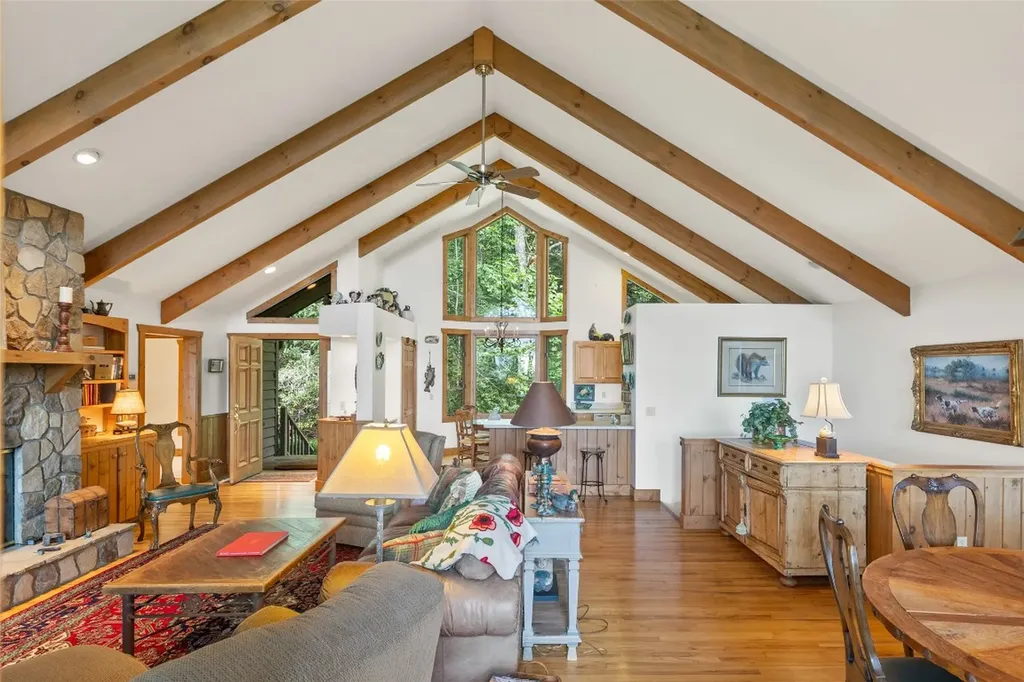 973 Highgate Road Highlands NC 28741