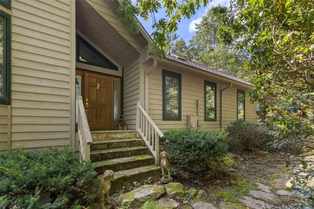 973 Highgate Road Highlands NC 28741