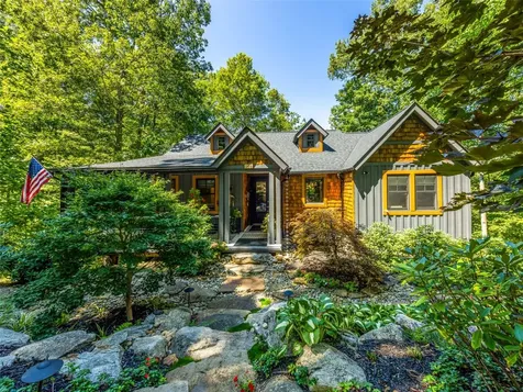 286 Hedgewood Drive Tuckasegee NC 28783