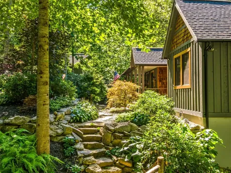 286 Hedgewood Drive Tuckasegee NC 28783