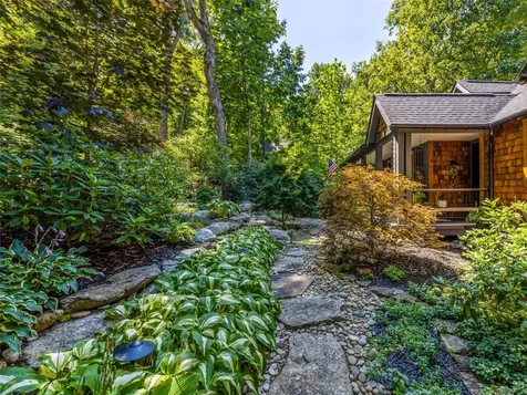 286 Hedgewood Drive Tuckasegee NC 28783