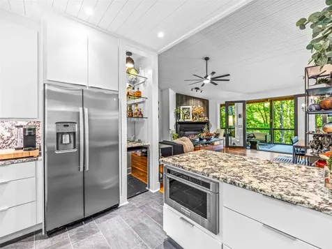 286 Hedgewood Drive Tuckasegee NC 28783