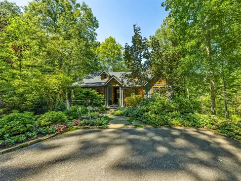 286 Hedgewood Drive Tuckasegee NC 28783