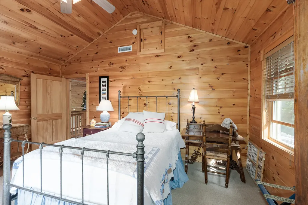 24 Little Pond Lane Cashiers NC 28717