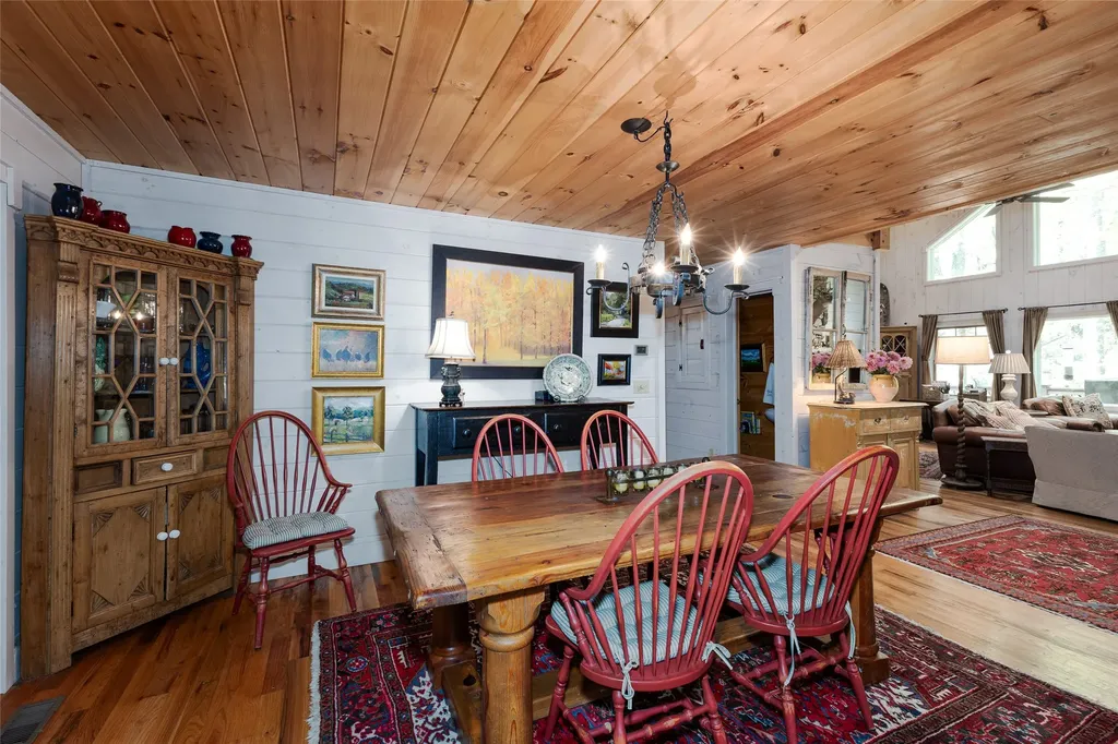 24 Little Pond Lane Cashiers NC 28717