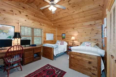 24 Little Pond Lane Cashiers NC 28717