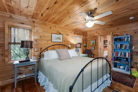 24 Little Pond Lane Cashiers NC 28717