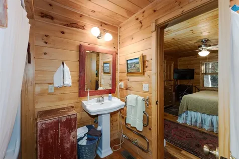 24 Little Pond Lane Cashiers NC 28717