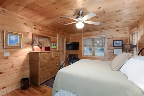 24 Little Pond Lane Cashiers NC 28717