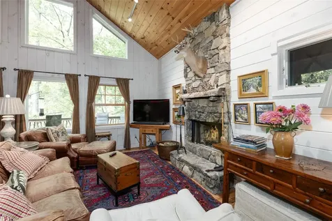 24 Little Pond Lane Cashiers NC 28717