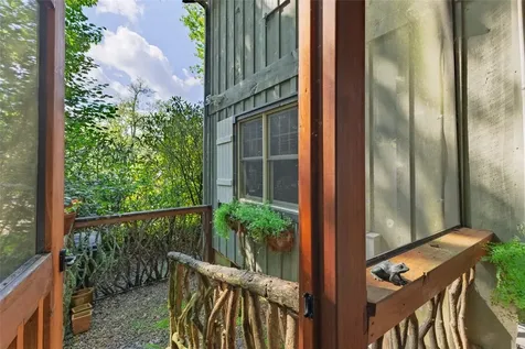 24 Little Pond Lane Cashiers NC 28717