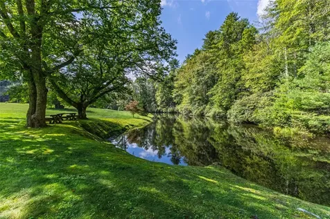 24 Little Pond Lane Cashiers NC 28717