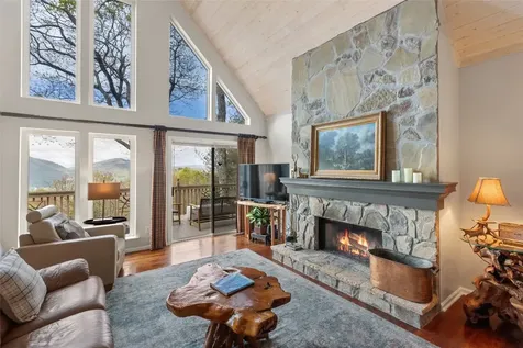 1620 Buckberry Drive Sapphire NC 28774