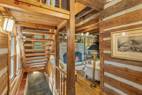 439 By Way Highlands NC 28741