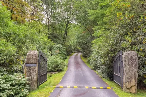 439 By Way Highlands NC 28741