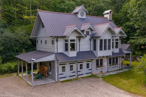 439 By Way Highlands NC 28741