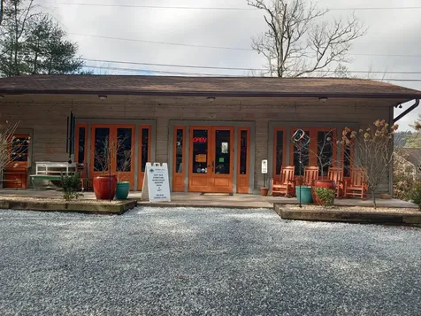 252 S Nc-107 Cashiers NC 28717