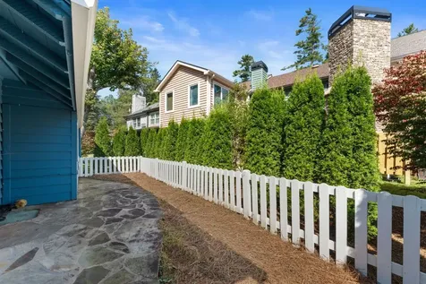 1331 Leonard Road Highlands NC 28741