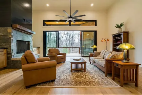 384 Lone Panther Ridge Cashiers NC 28717