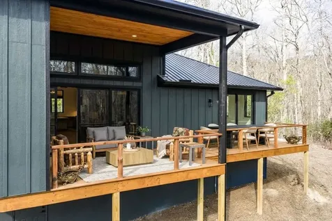 384 Lone Panther Ridge Cashiers NC 28717
