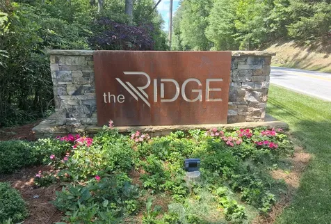 384 Lone Panther Ridge Cashiers NC 28717