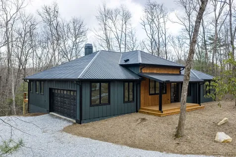 384 Lone Panther Ridge Cashiers NC 28717