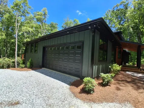 384 Lone Panther Ridge Cashiers NC 28717