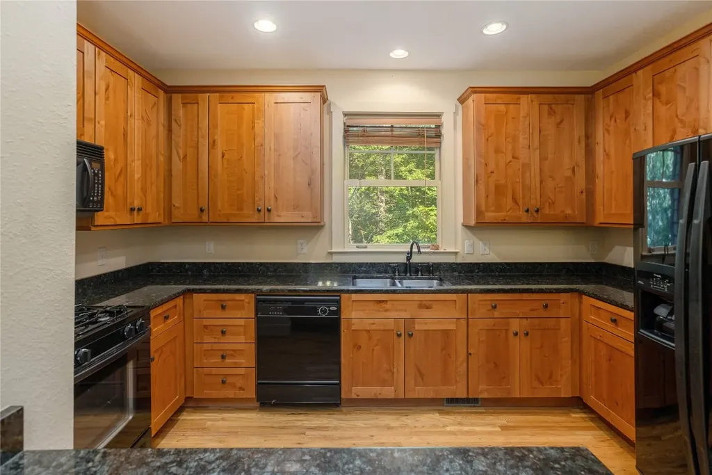 96 Meadow Ridge Court Tuckasegee NC 28783