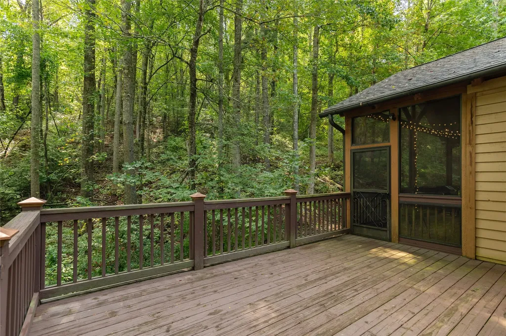 96 Meadow Ridge Court Tuckasegee NC 28783