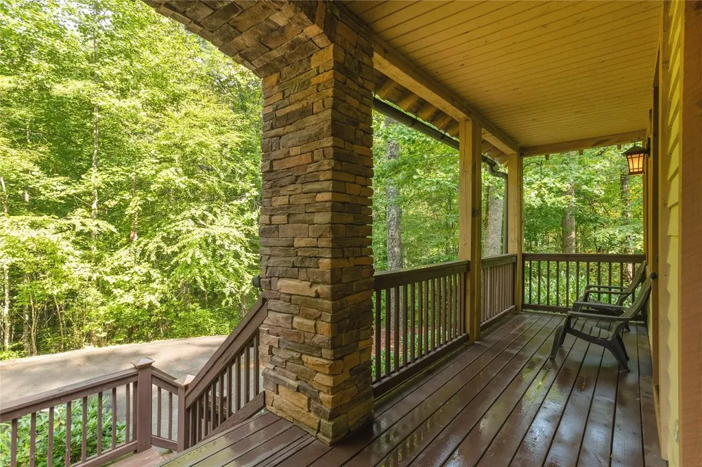 96 Meadow Ridge Court Tuckasegee NC 28783