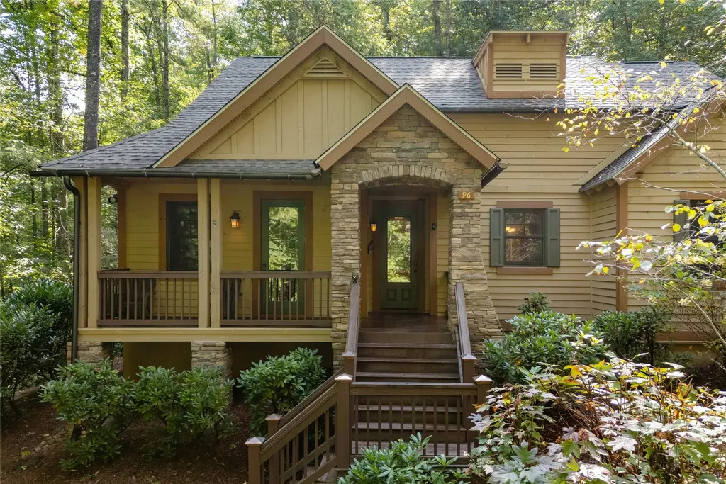 96 Meadow Ridge Court Tuckasegee NC 28783