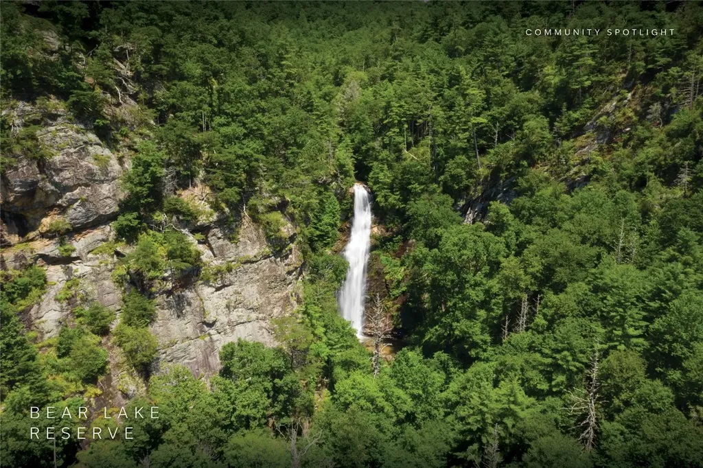 96 Meadow Ridge Court Tuckasegee NC 28783